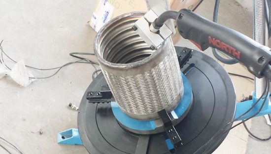 上弘焊接變位機應用于波紋管焊接